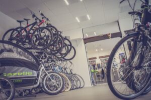 Jak wybrać sklep z częściami rowerowymi: oferta, jakość, doradztwo i warunki zakupu